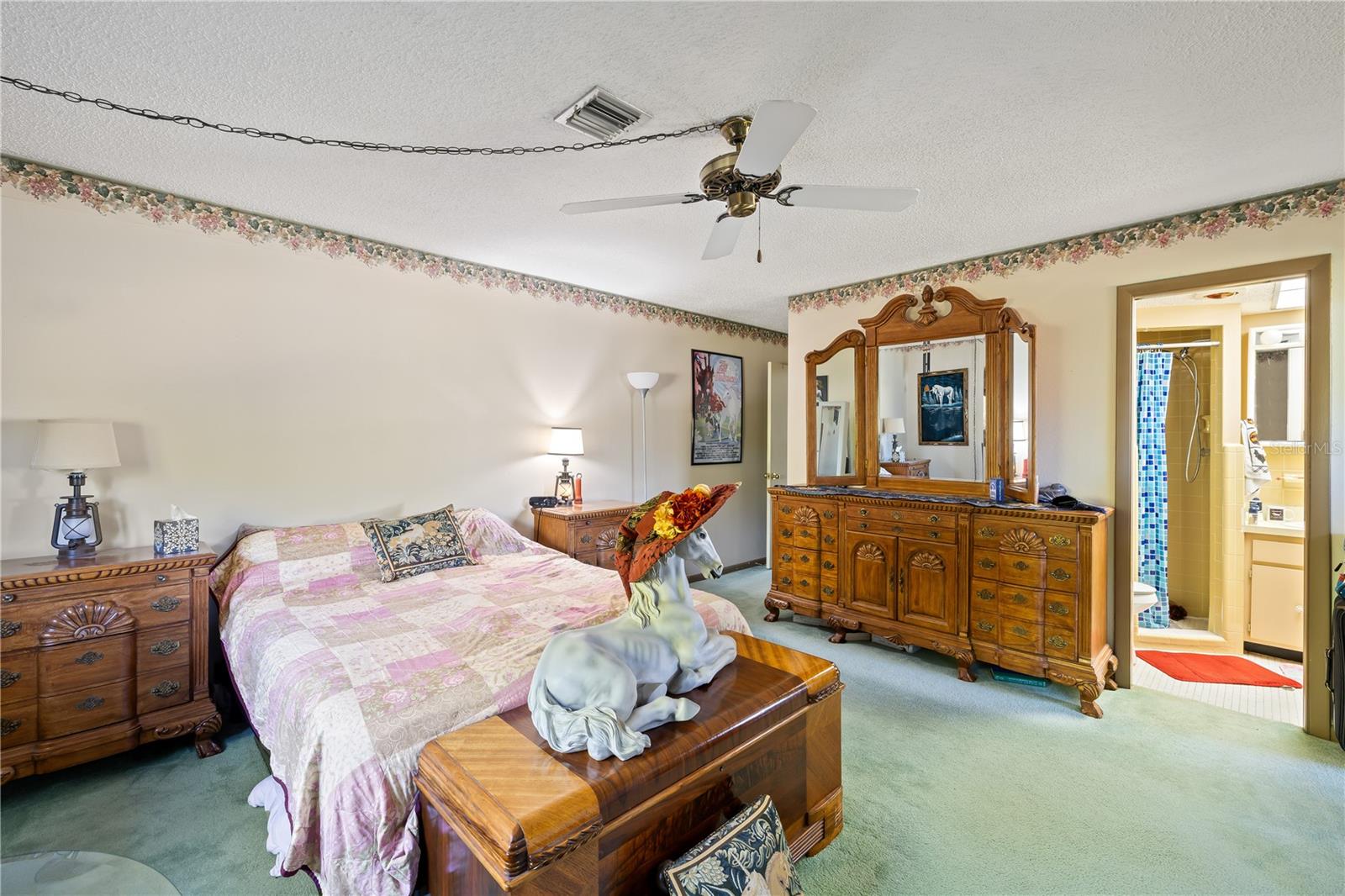 Image 10 of 19 For 22158 Riverhead Avenue
