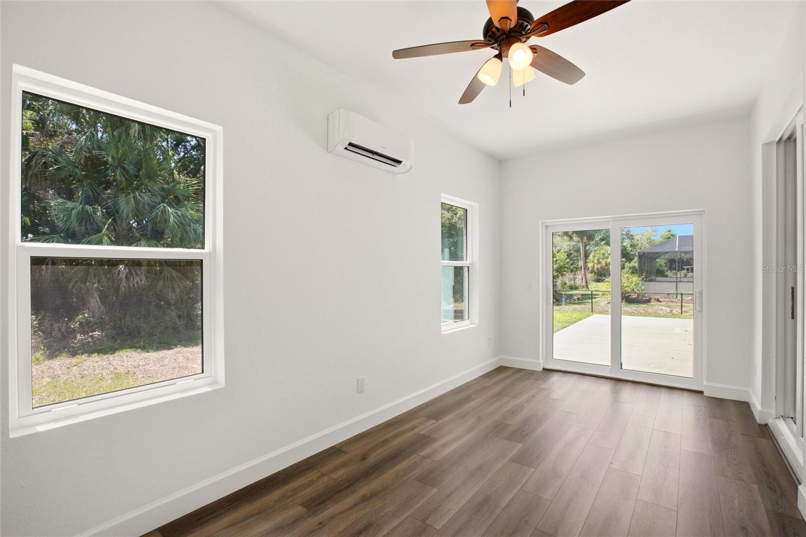 Image 14 of 38 For 4548 Heather Terrace