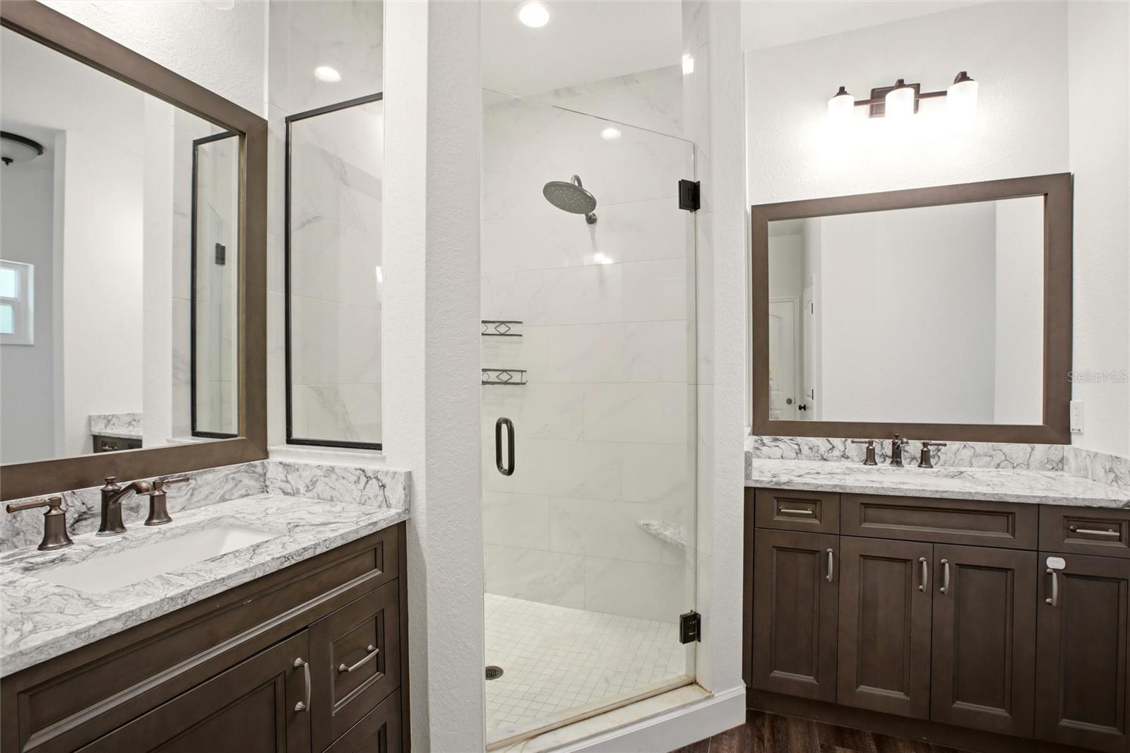 Image 19 of 38 For 4548 Heather Terrace