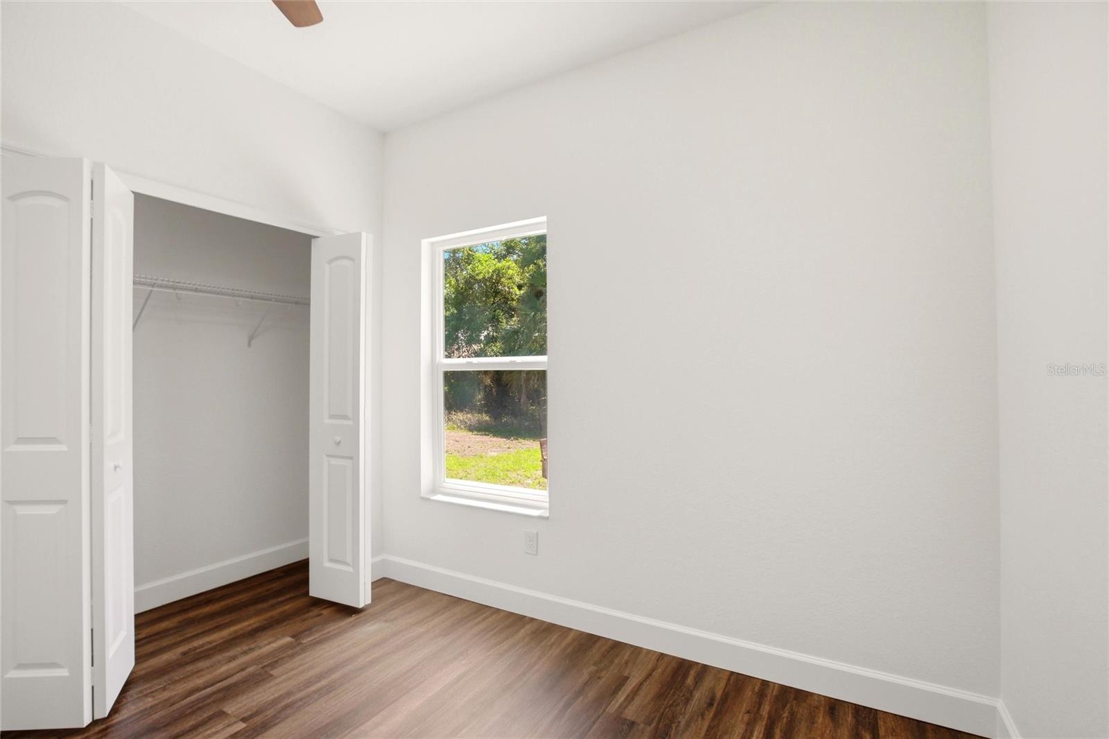 Image 22 of 38 For 4548 Heather Terrace