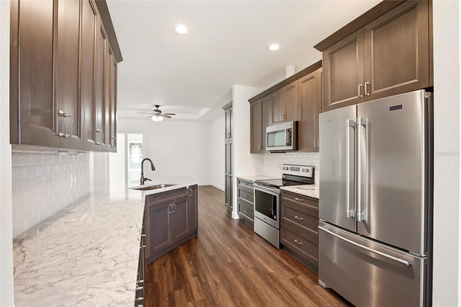 Image 7 of 38 For 4548 Heather Terrace