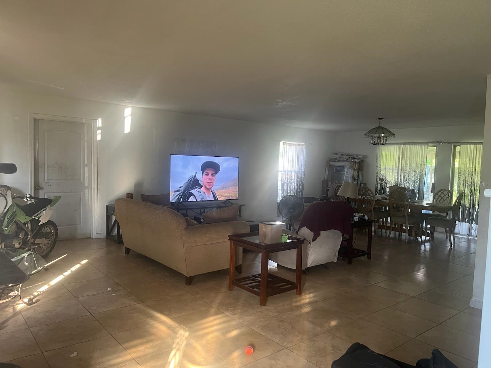 Image 4 of 23 For 20341 Midway Boulevard