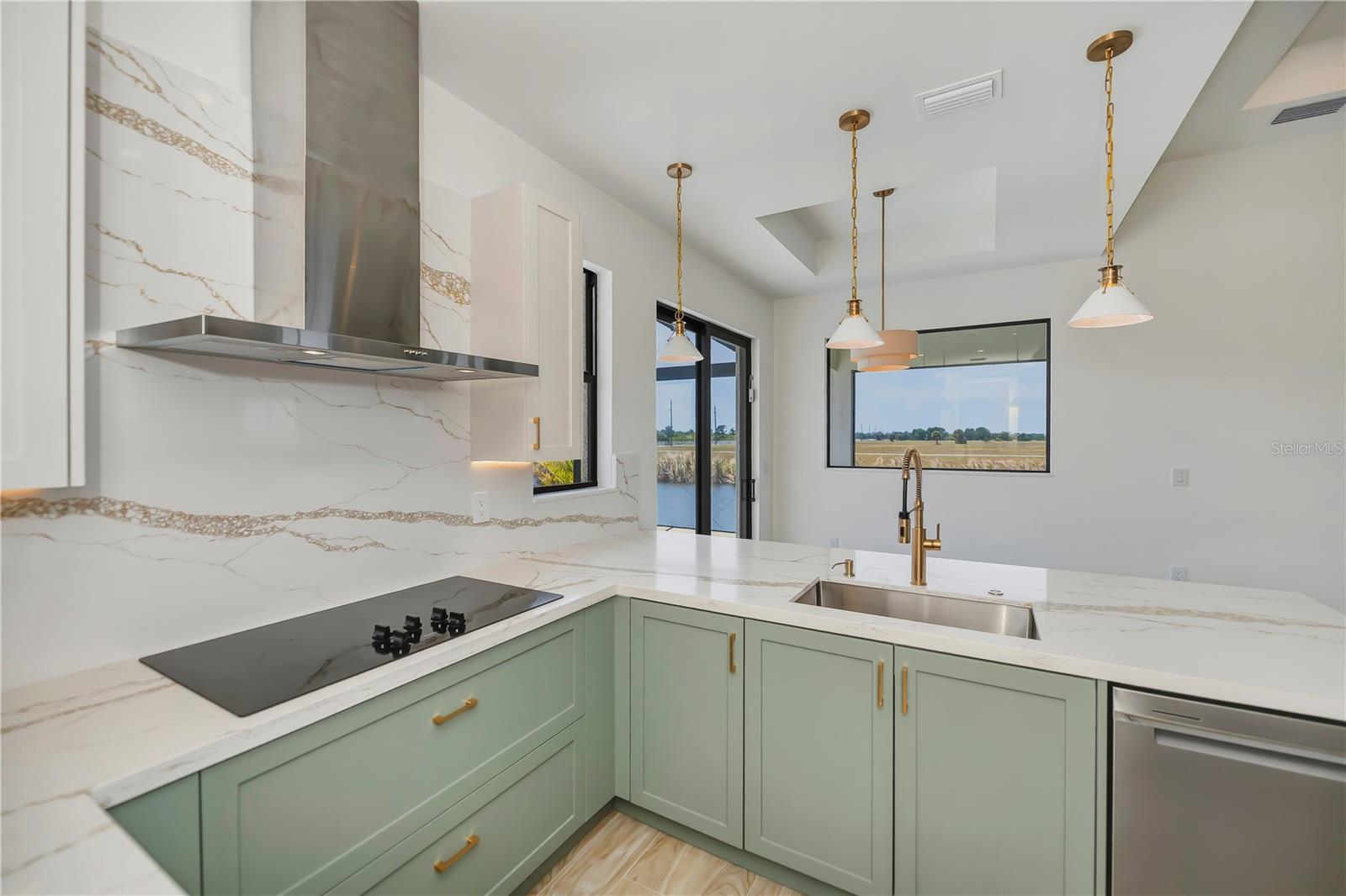 Image 19 of 86 For 7 Sunflower Drive