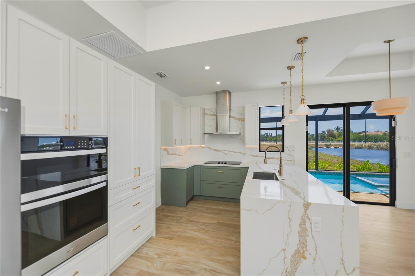 Image 22 of 86 For 7 Sunflower Drive