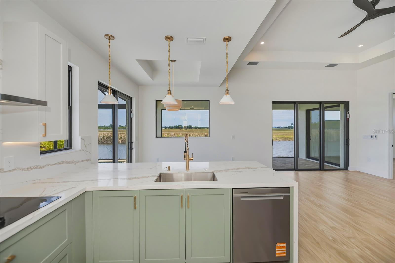 Image 28 of 86 For 7 Sunflower Drive