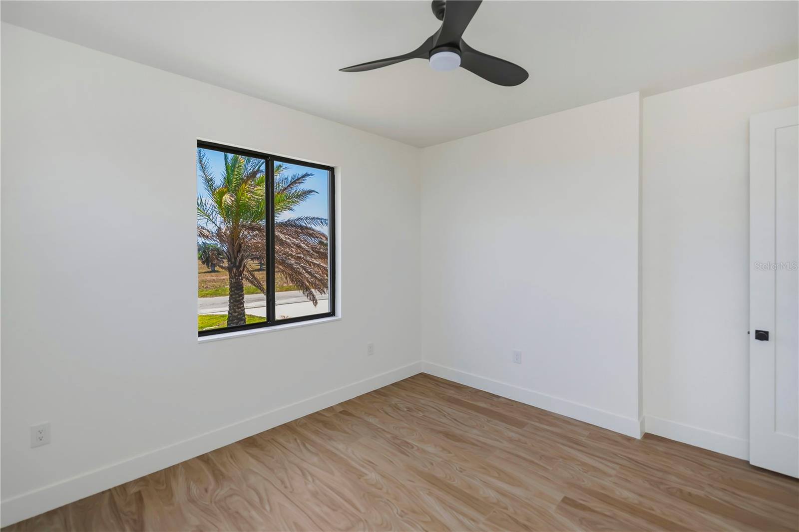 Image 43 of 86 For 7 Sunflower Drive