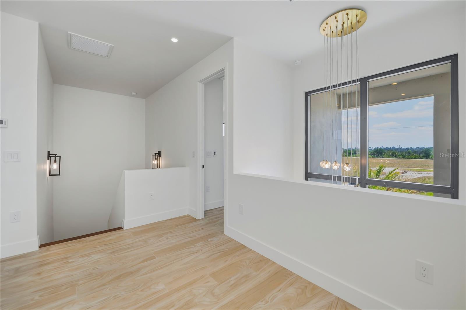 Image 48 of 86 For 7 Sunflower Drive