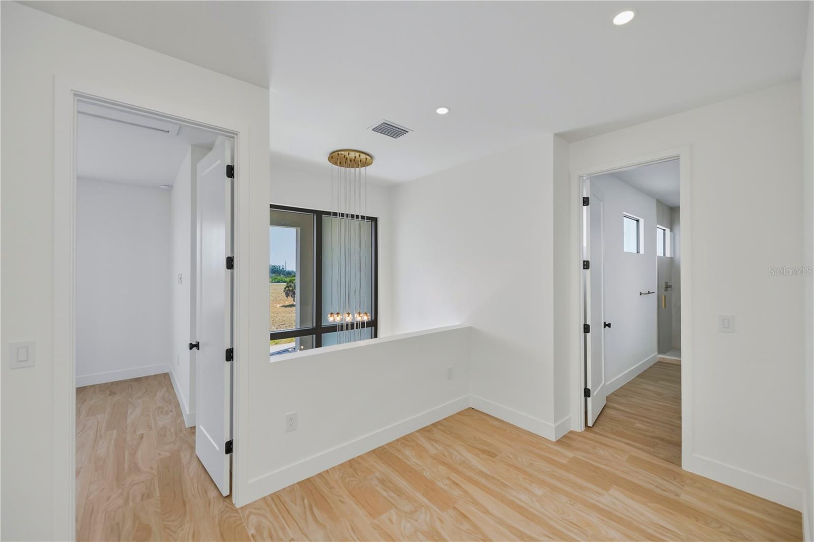 Image 49 of 86 For 7 Sunflower Drive