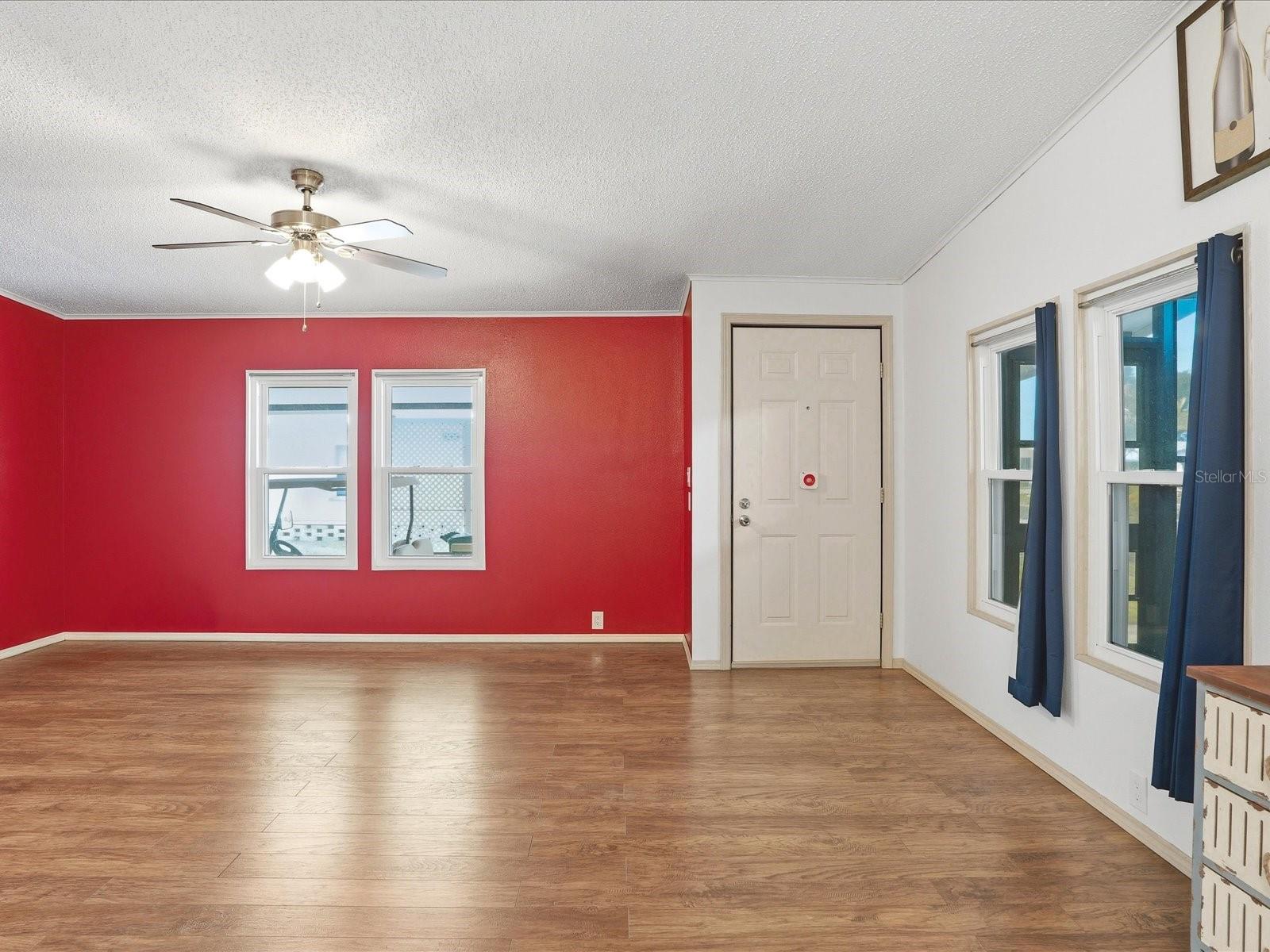 Image 7 of 41 For 6144 Redwing Avenue