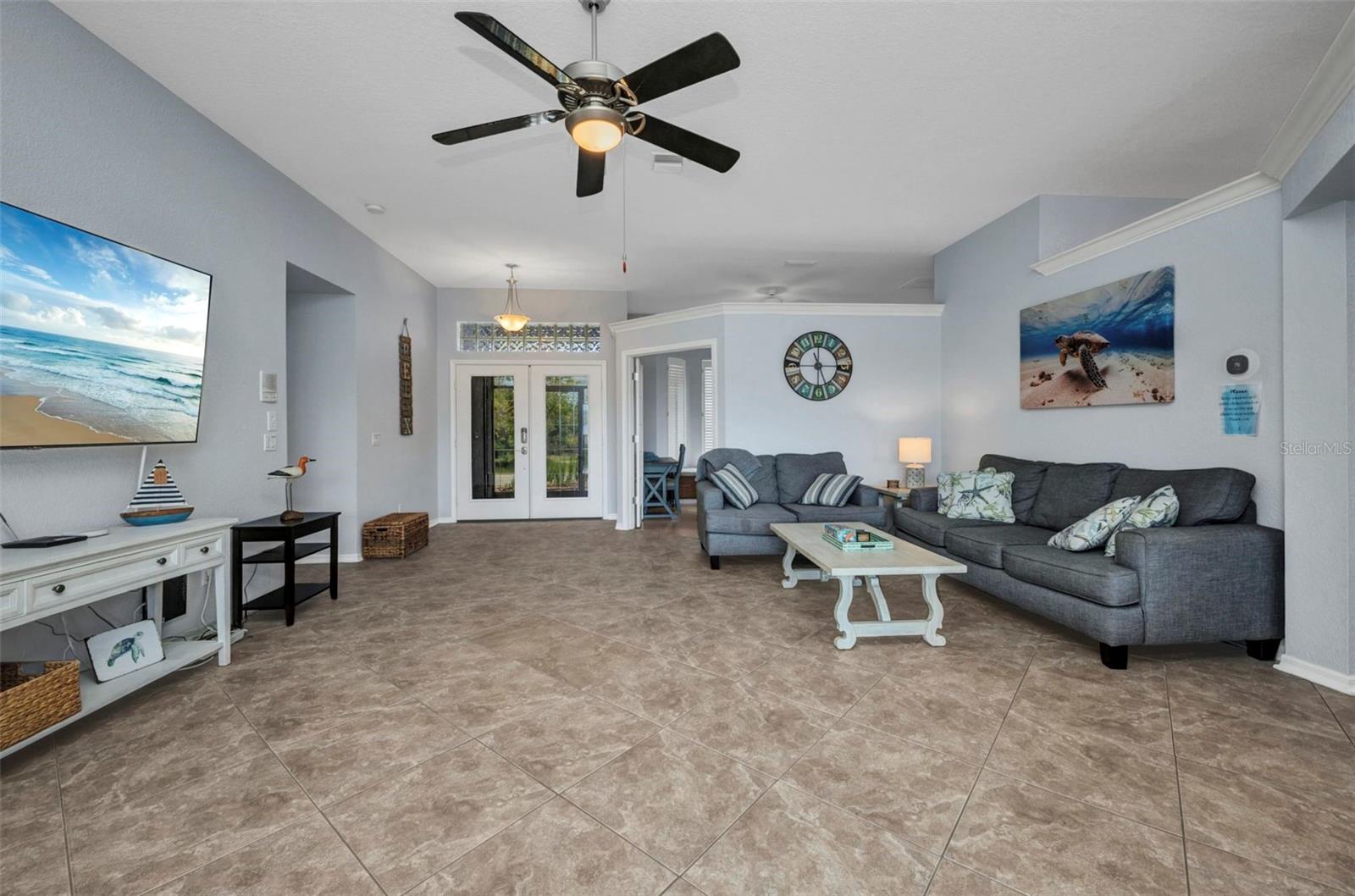 Image 13 of 70 For 9582 Arsipe Circle