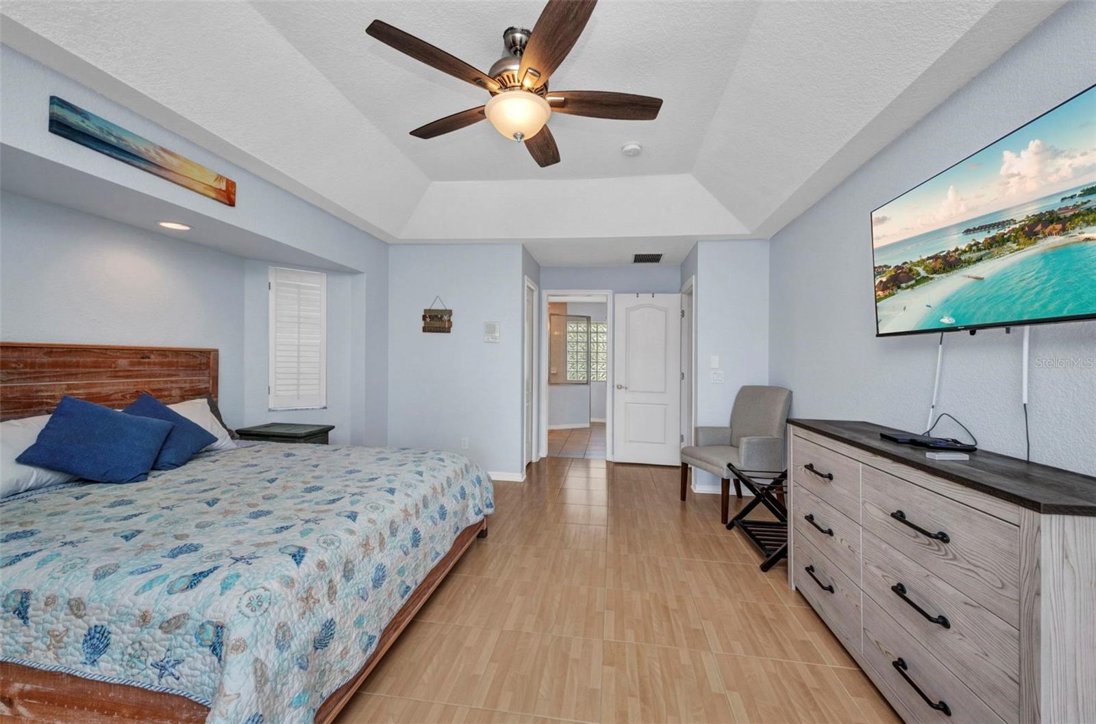 Image 18 of 70 For 9582 Arsipe Circle