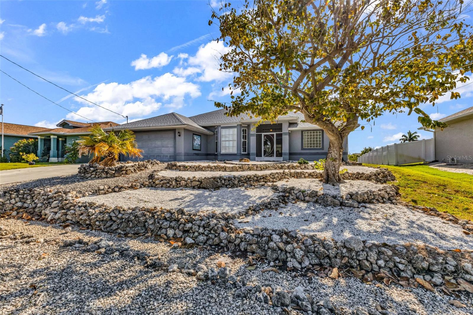 Image 2 of 70 For 9582 Arsipe Circle