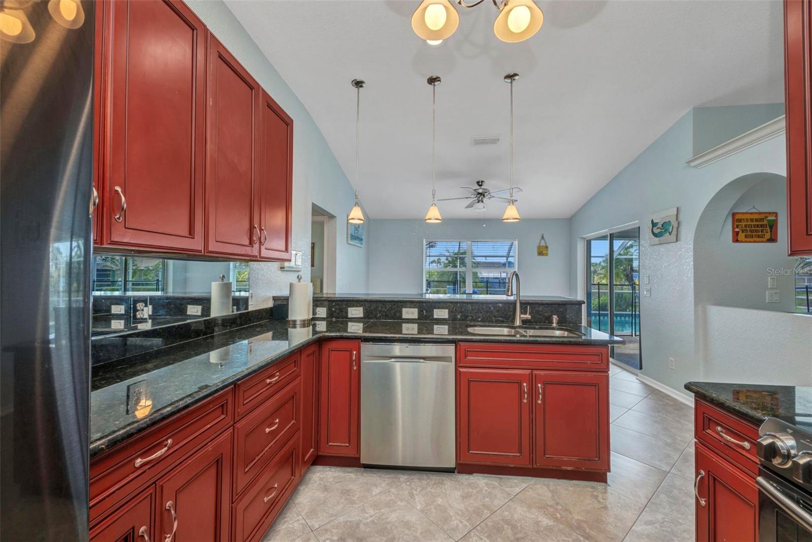 Image 29 of 70 For 9582 Arsipe Circle