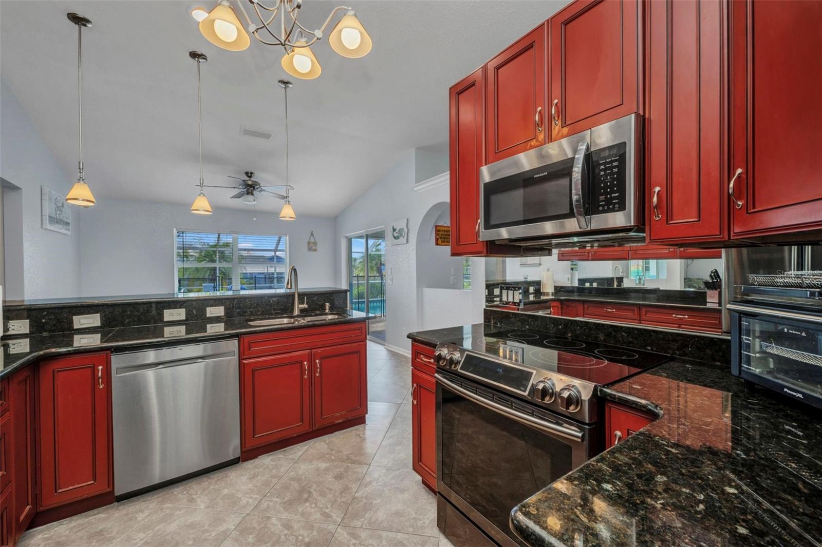 Image 30 of 70 For 9582 Arsipe Circle