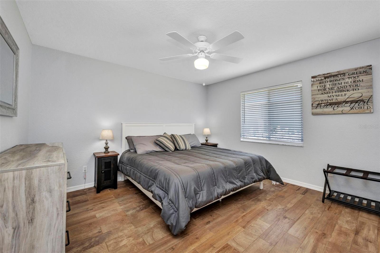 Image 36 of 70 For 9582 Arsipe Circle