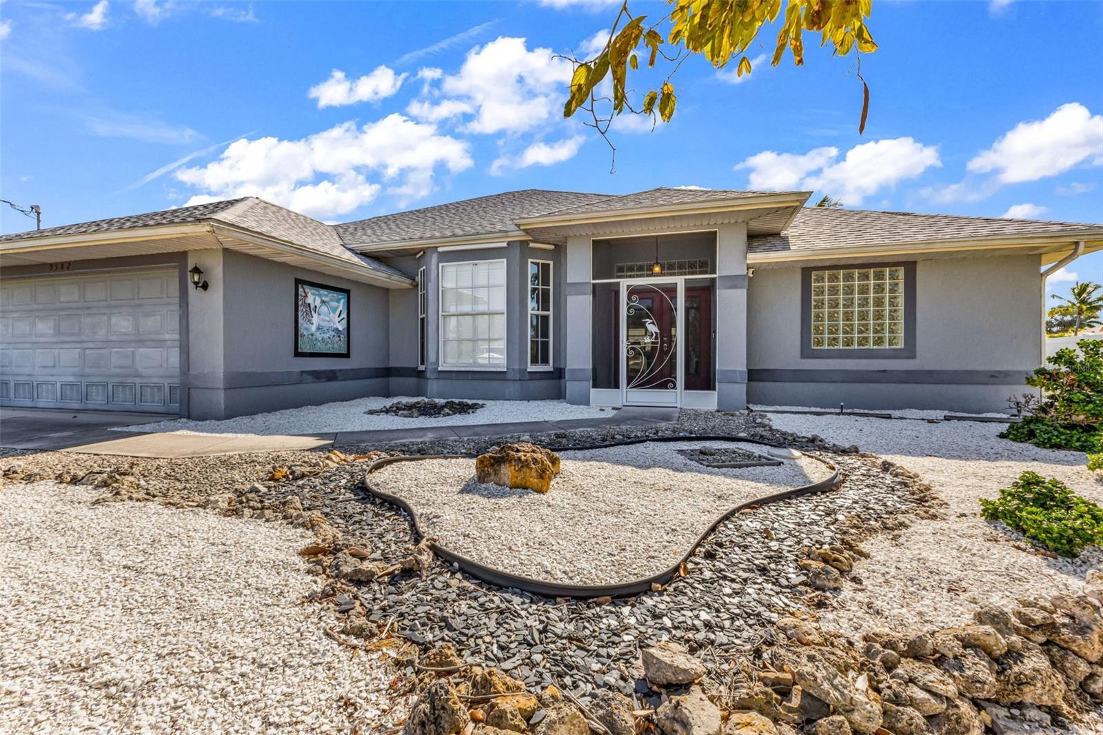 Image 4 of 70 For 9582 Arsipe Circle