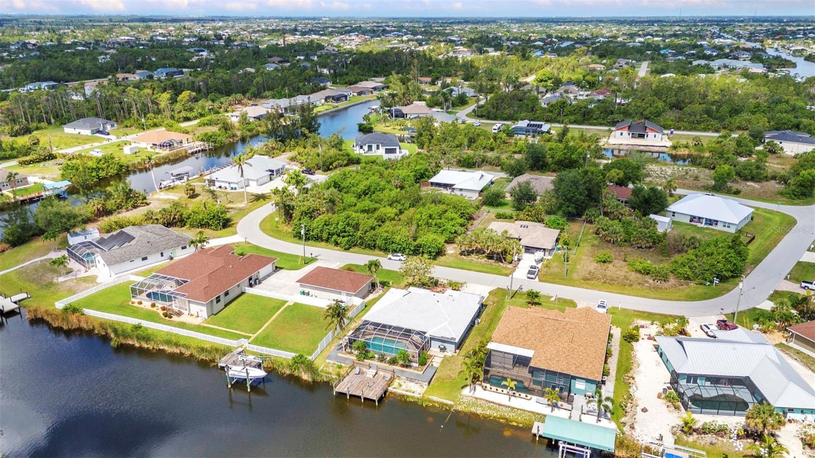 Image 65 of 70 For 9582 Arsipe Circle