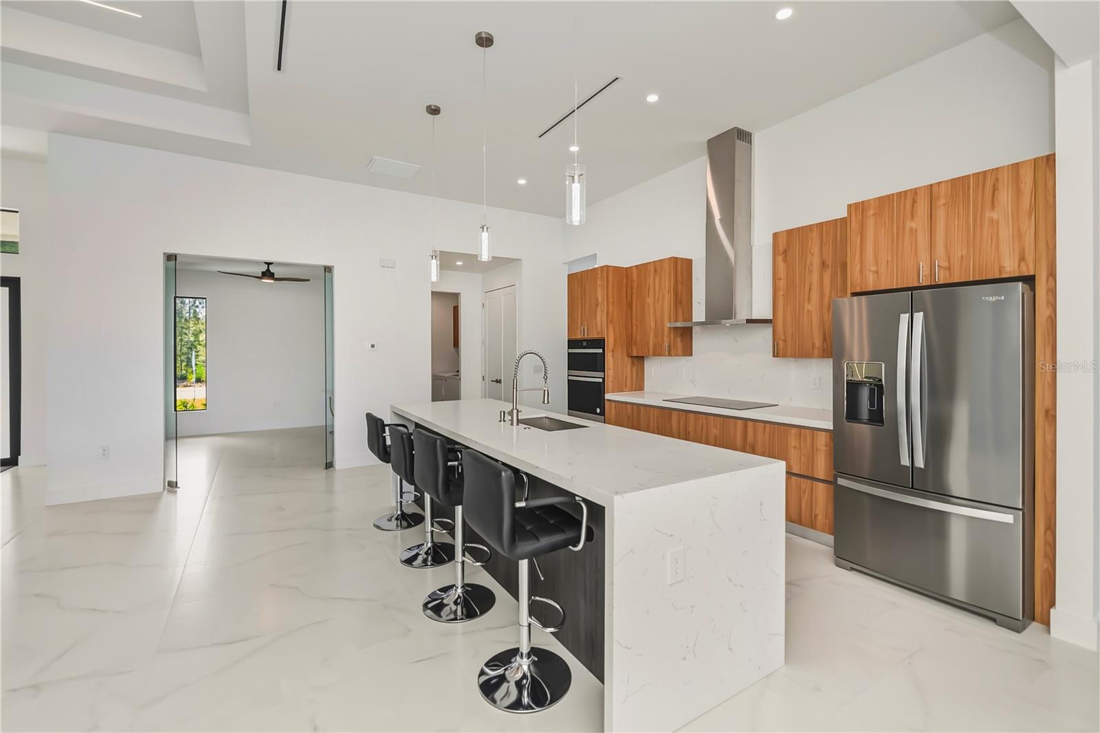 Image 16 of 72 For 9493 St Paul Drive