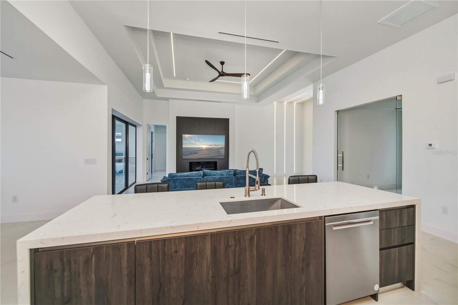 Image 20 of 72 For 9493 St Paul Drive