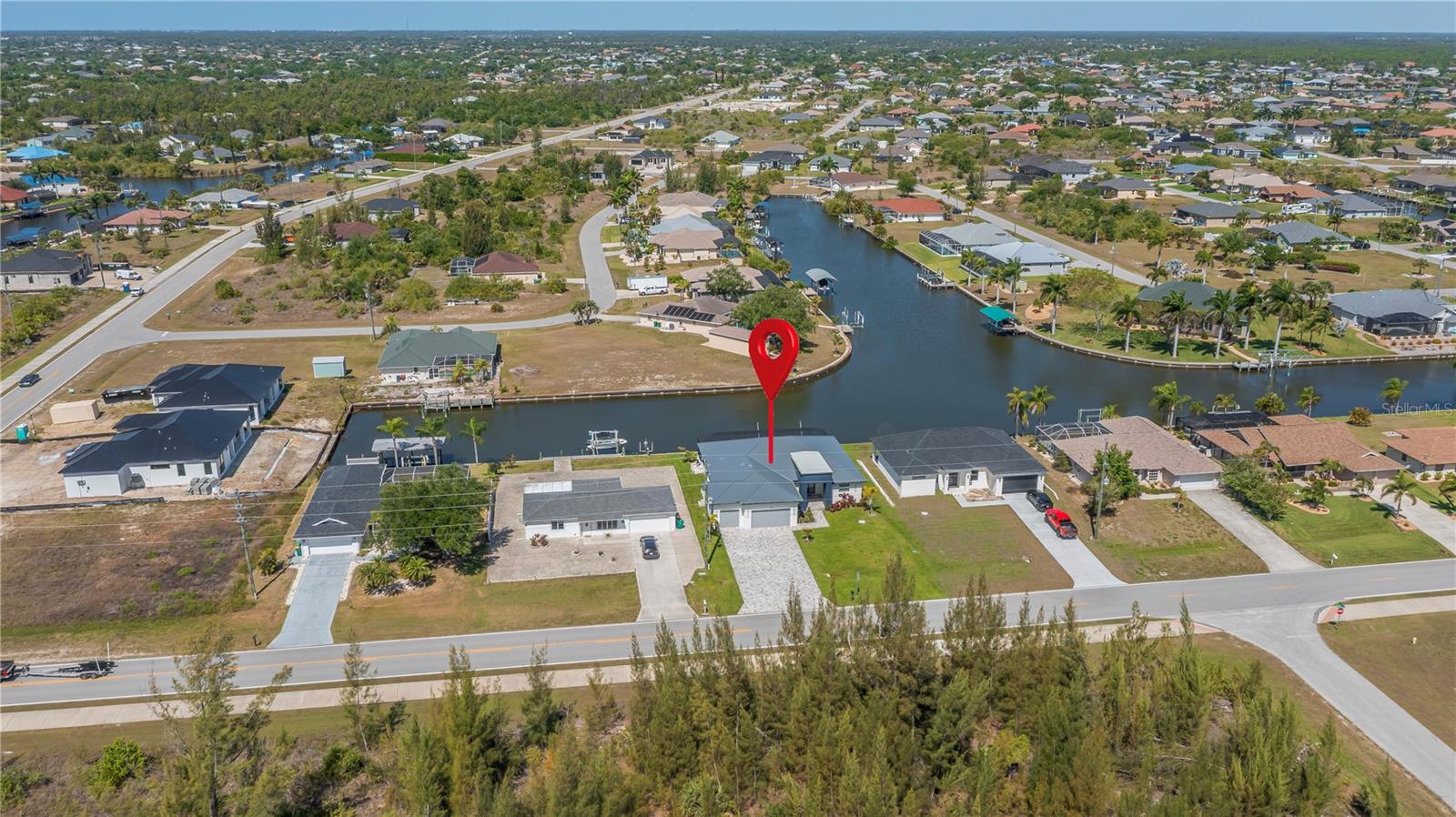 Image 4 of 72 For 9493 St Paul Drive