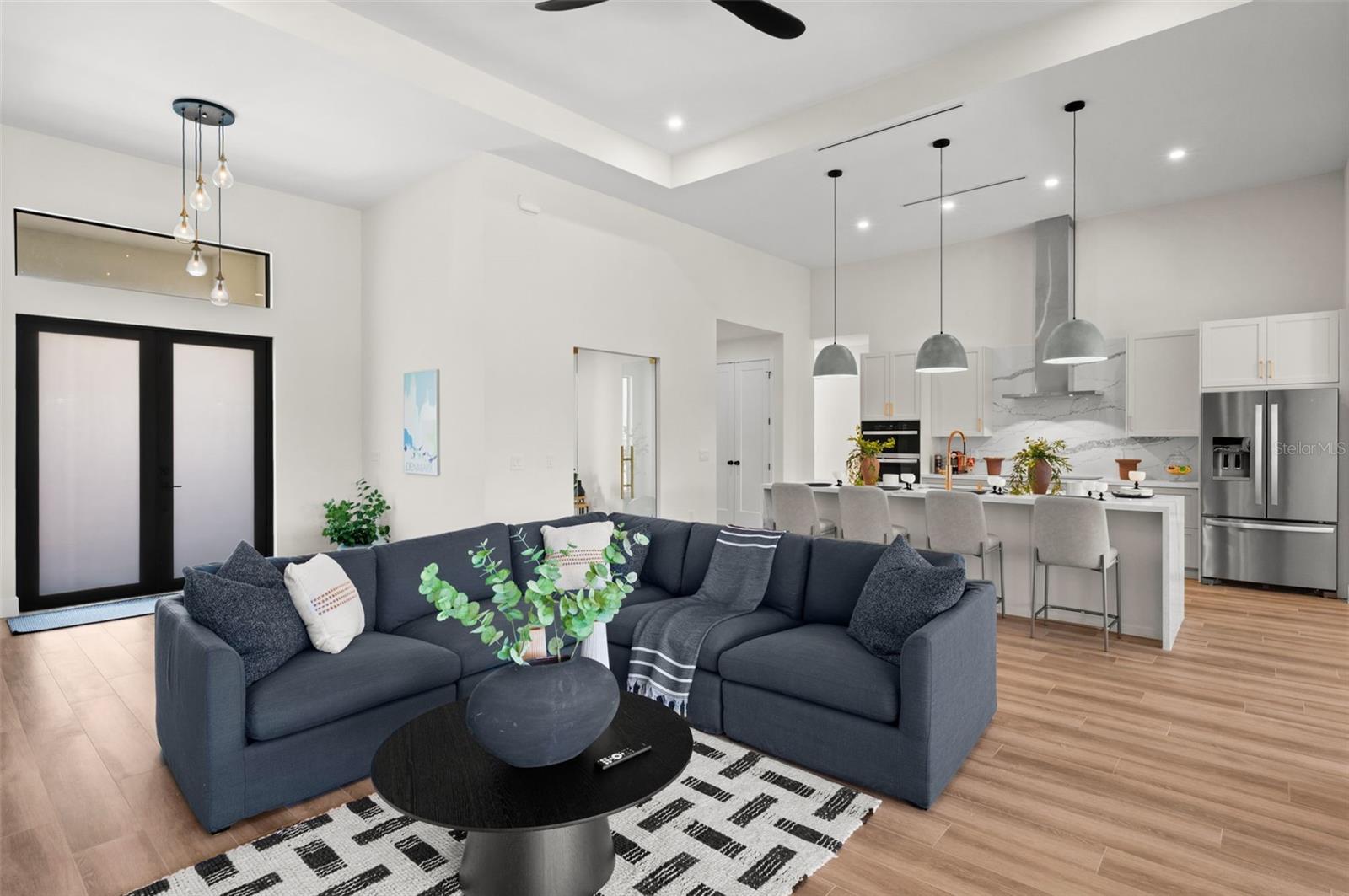 Image 16 of 99 For 10522 Riverside Road