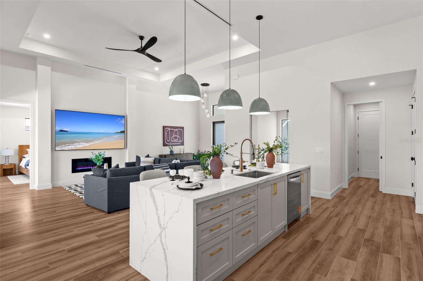 Image 26 of 99 For 10522 Riverside Road