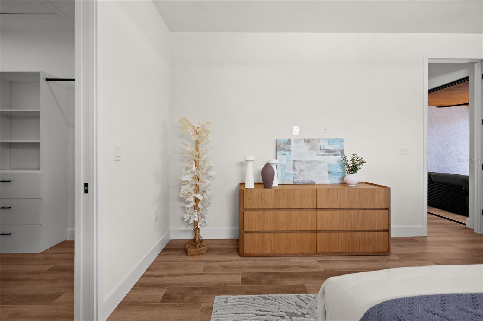 Image 36 of 99 For 10522 Riverside Road