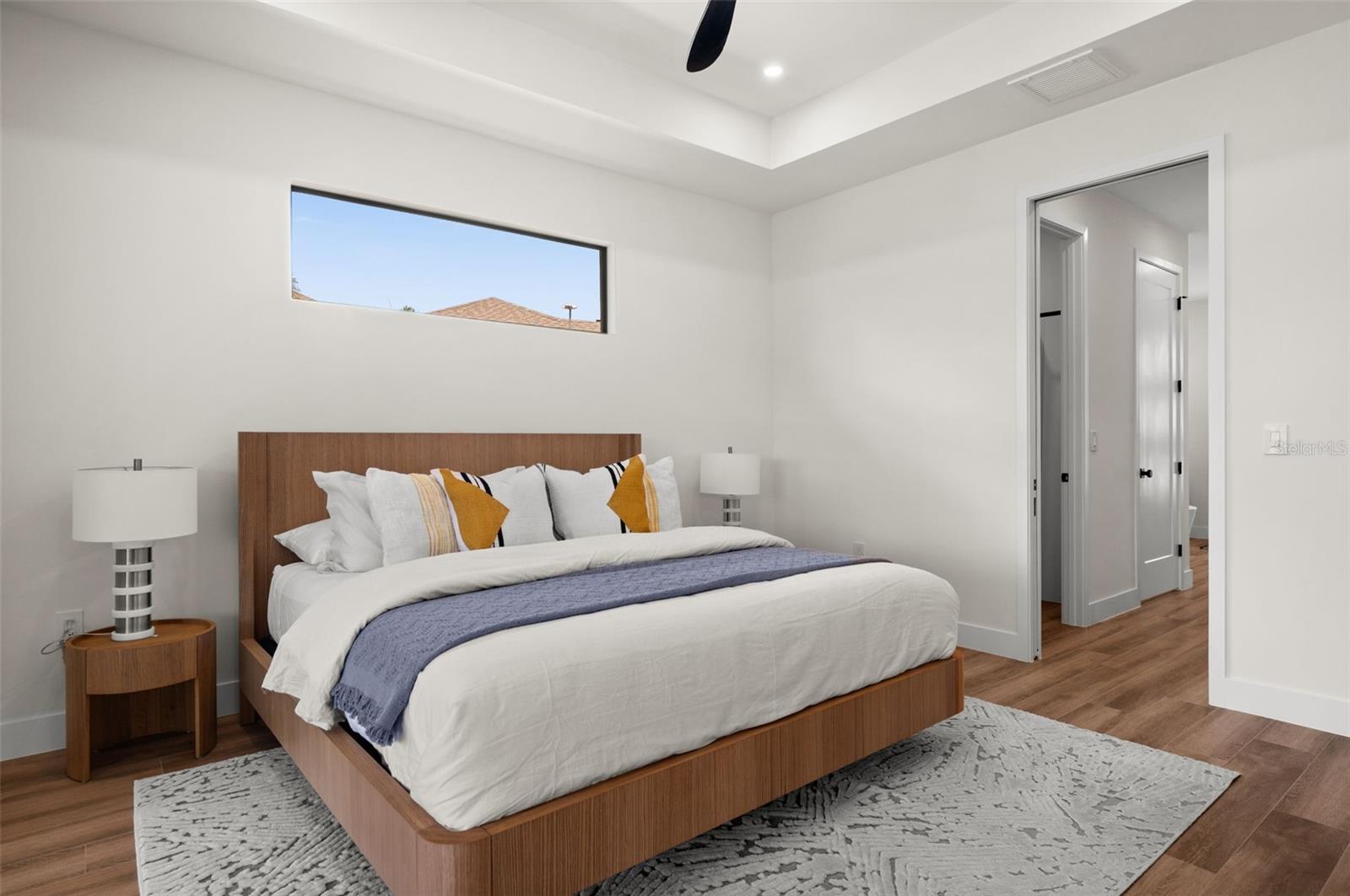 Image 38 of 99 For 10522 Riverside Road