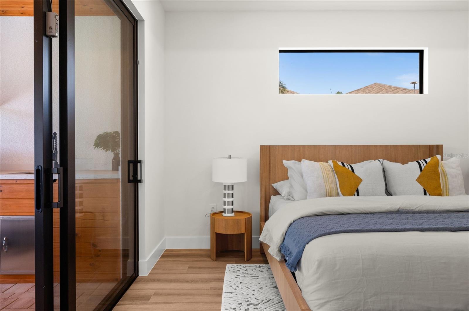 Image 39 of 99 For 10522 Riverside Road