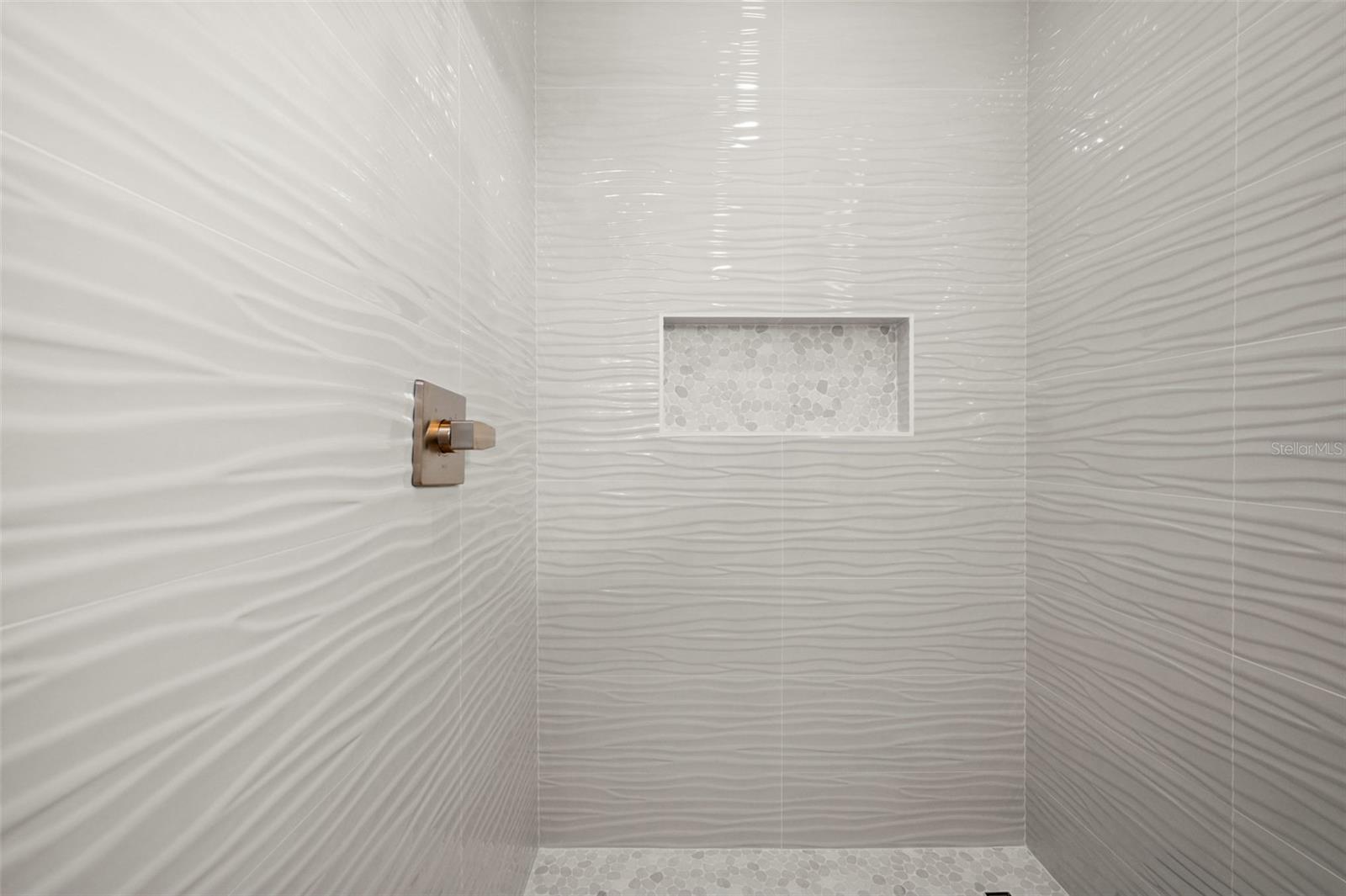 Image 54 of 99 For 10522 Riverside Road