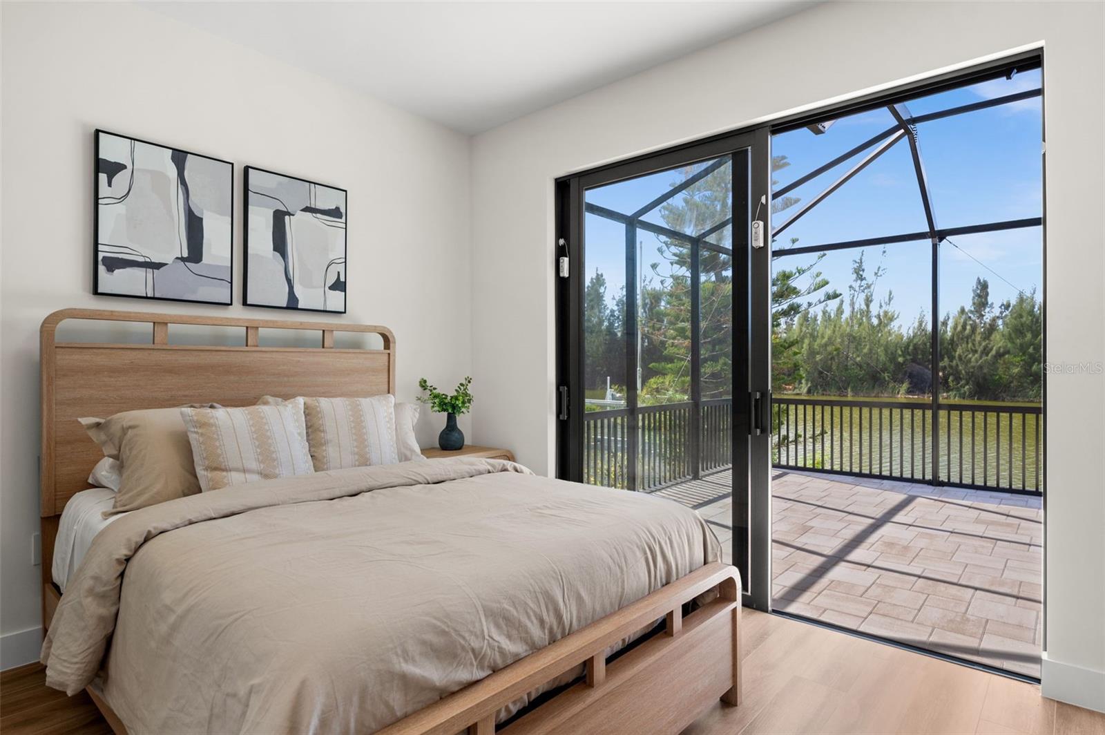 Image 59 of 99 For 10522 Riverside Road