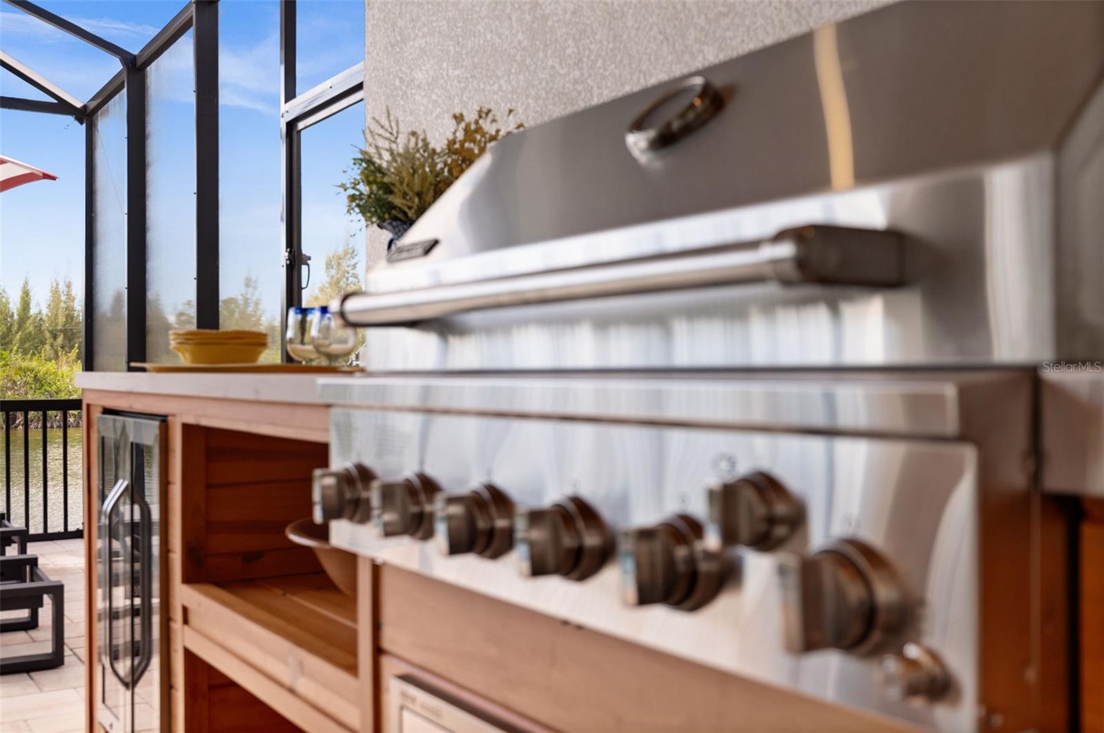 Image 75 of 99 For 10522 Riverside Road