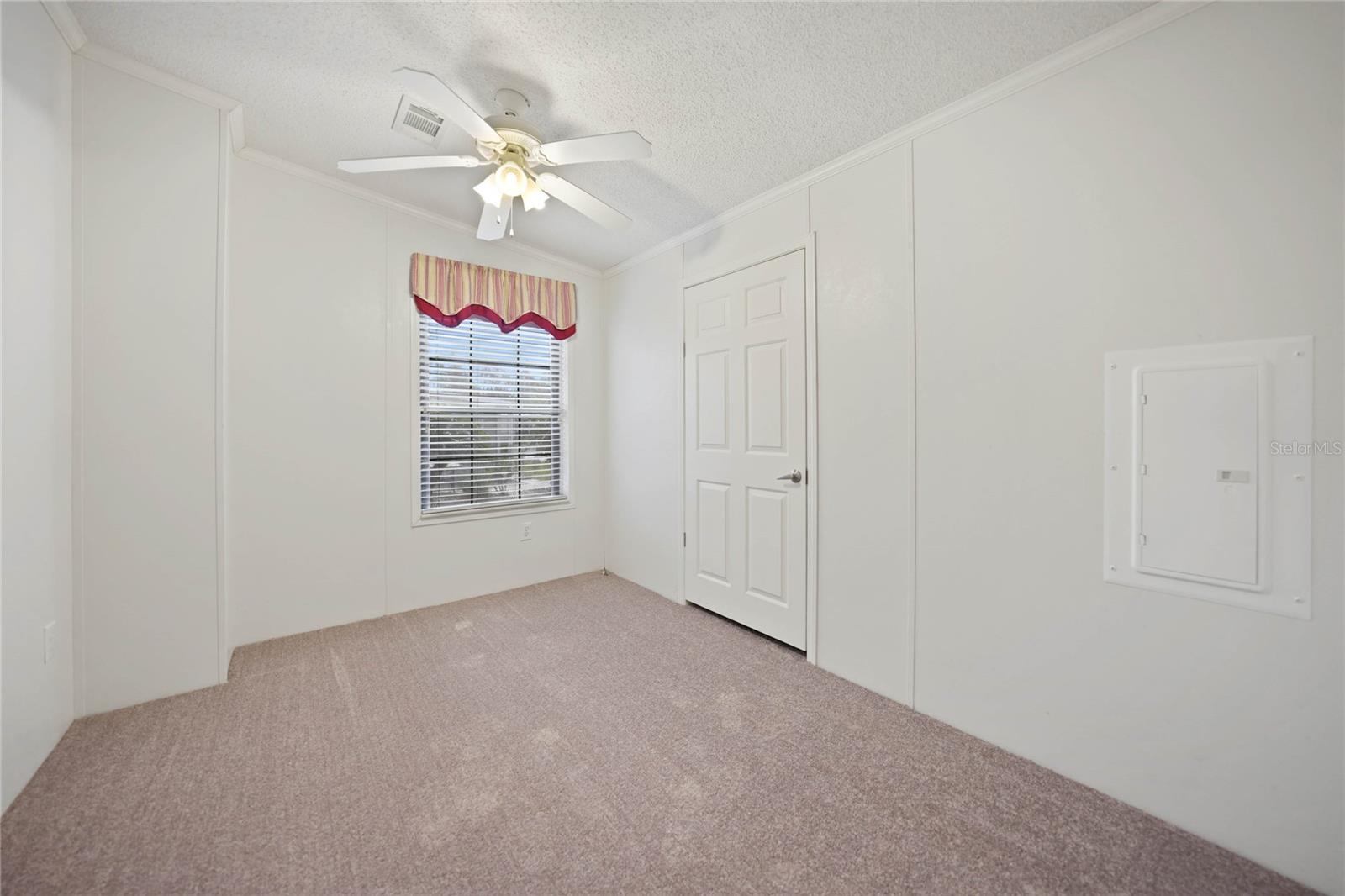 Image 17 of 40 For 2100 Kings Highway 517