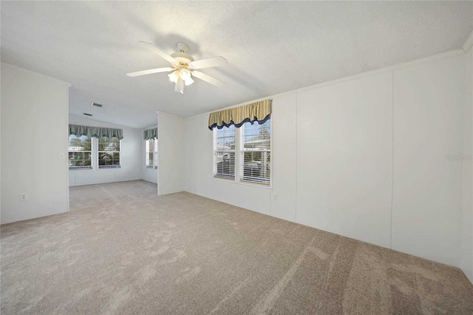 Image 9 of 40 For 2100 Kings Highway 517