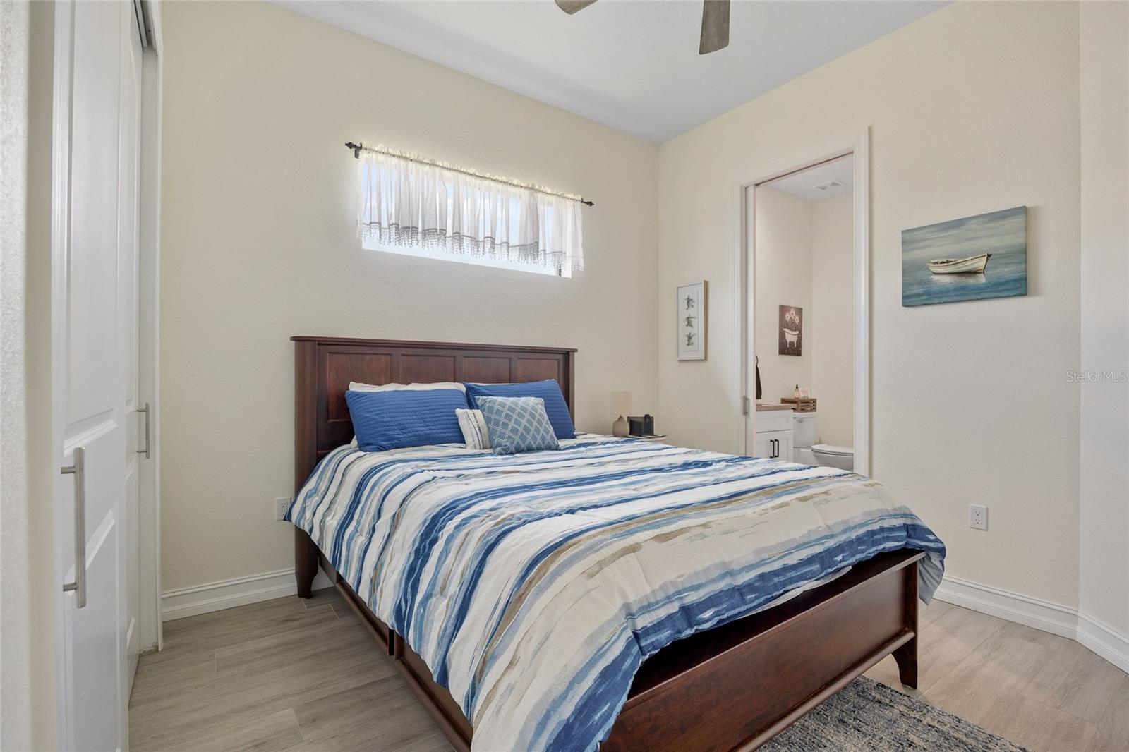 Image 18 of 40 For 4286 Harbor Boulevard