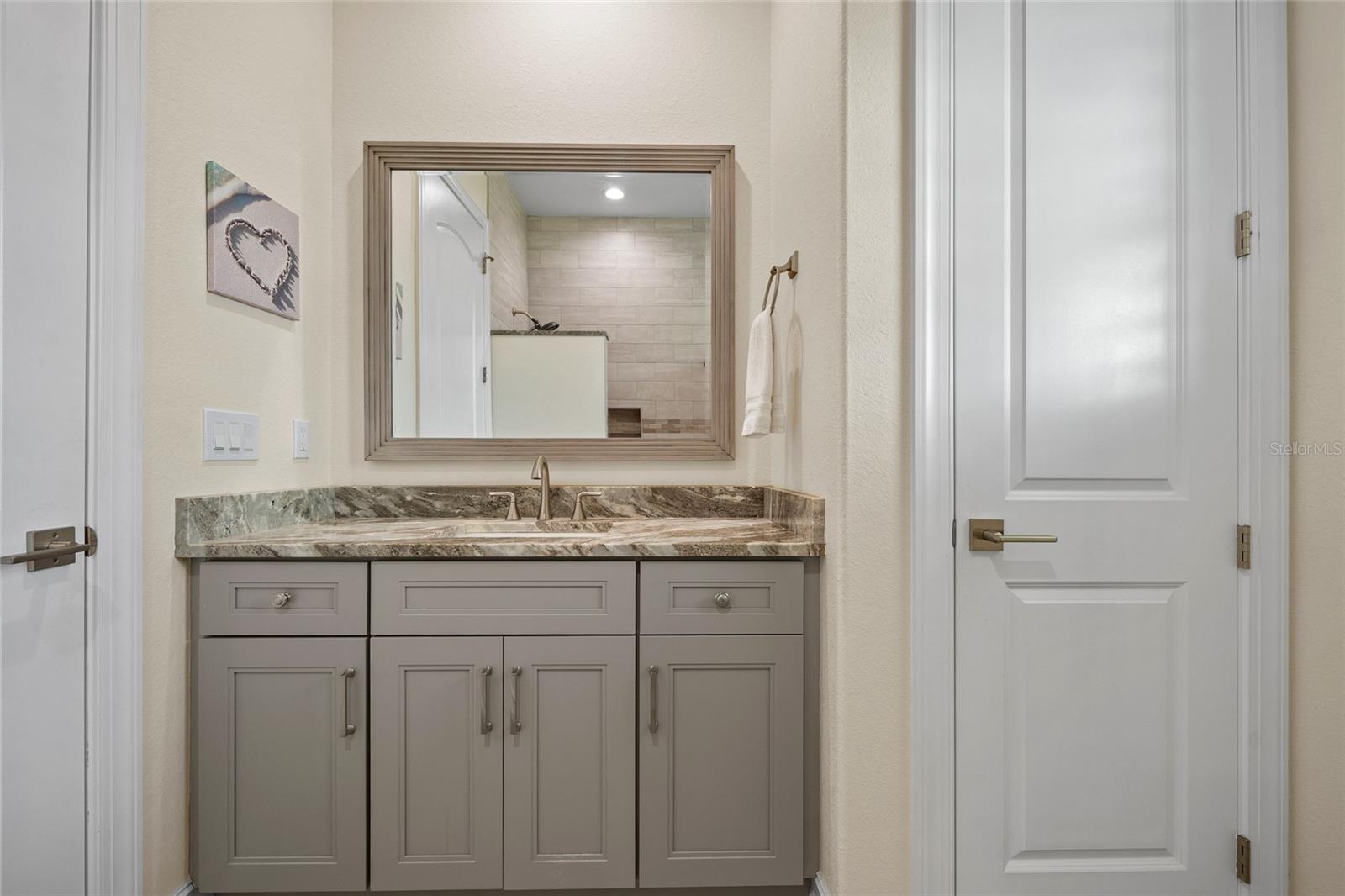 Image 21 of 40 For 4286 Harbor Boulevard