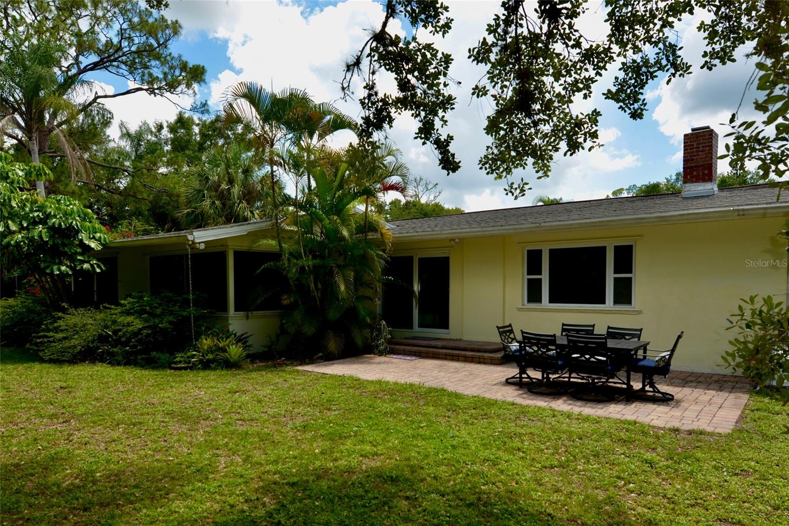 Image 20 of 83 For 18220 Elmwood Drive