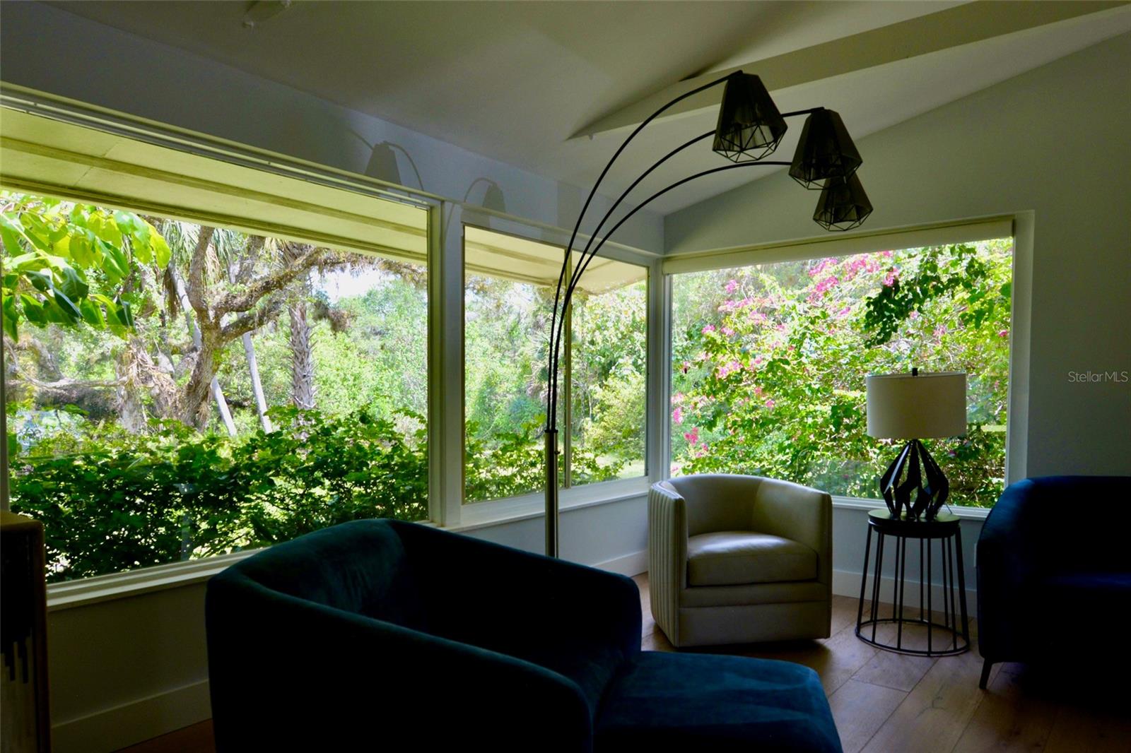 Image 25 of 83 For 18220 Elmwood Drive