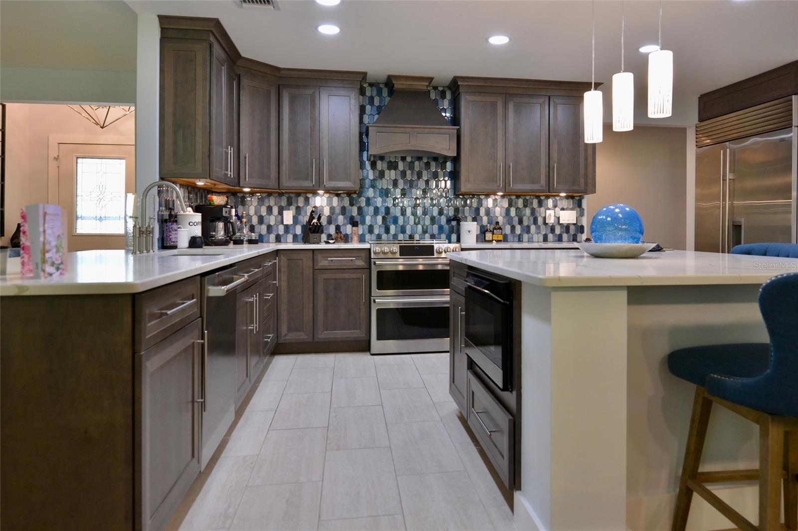 Image 32 of 83 For 18220 Elmwood Drive