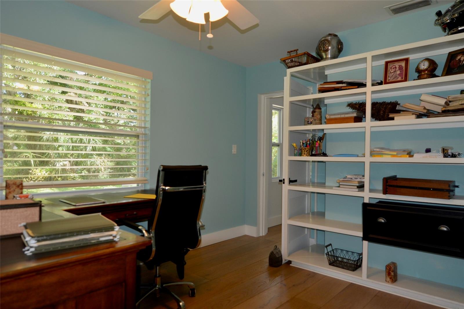 Image 39 of 83 For 18220 Elmwood Drive