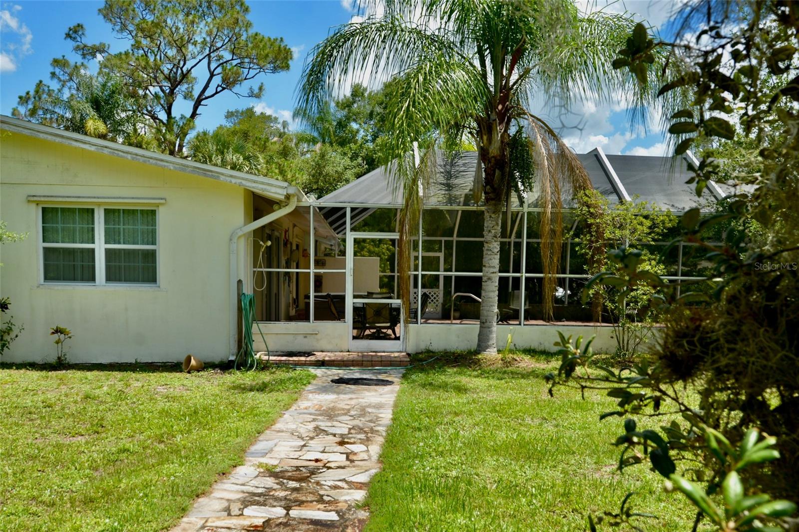 Image 5 of 83 For 18220 Elmwood Drive