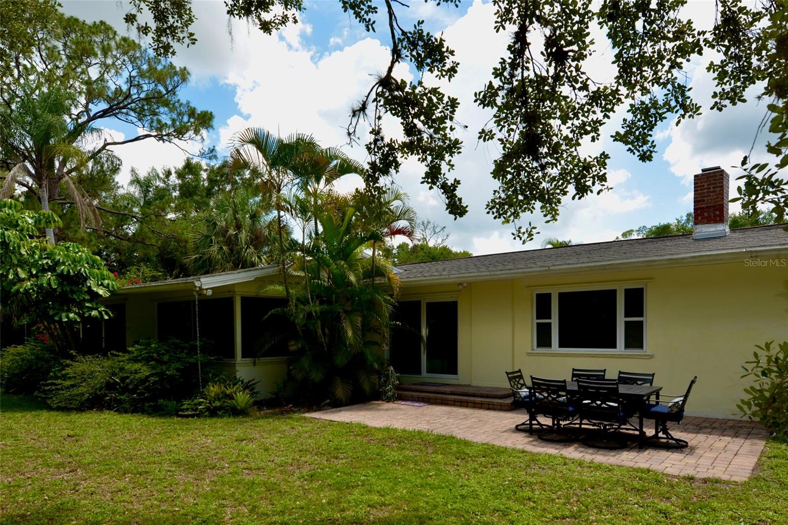 Image 6 of 83 For 18220 Elmwood Drive