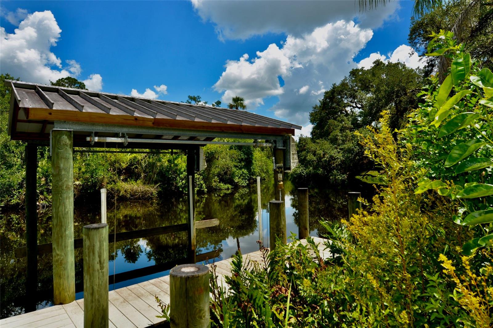 Image 7 of 83 For 18220 Elmwood Drive