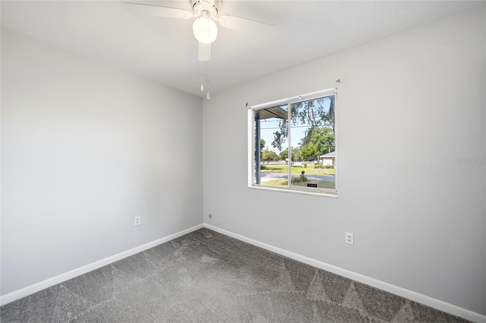 Image 17 of 40 For 704 Manatee Avenue