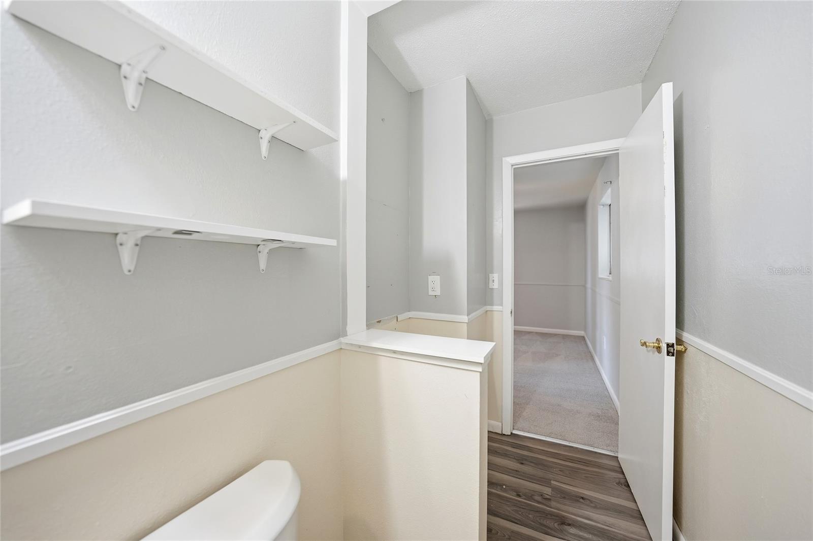 Image 25 of 40 For 704 Manatee Avenue