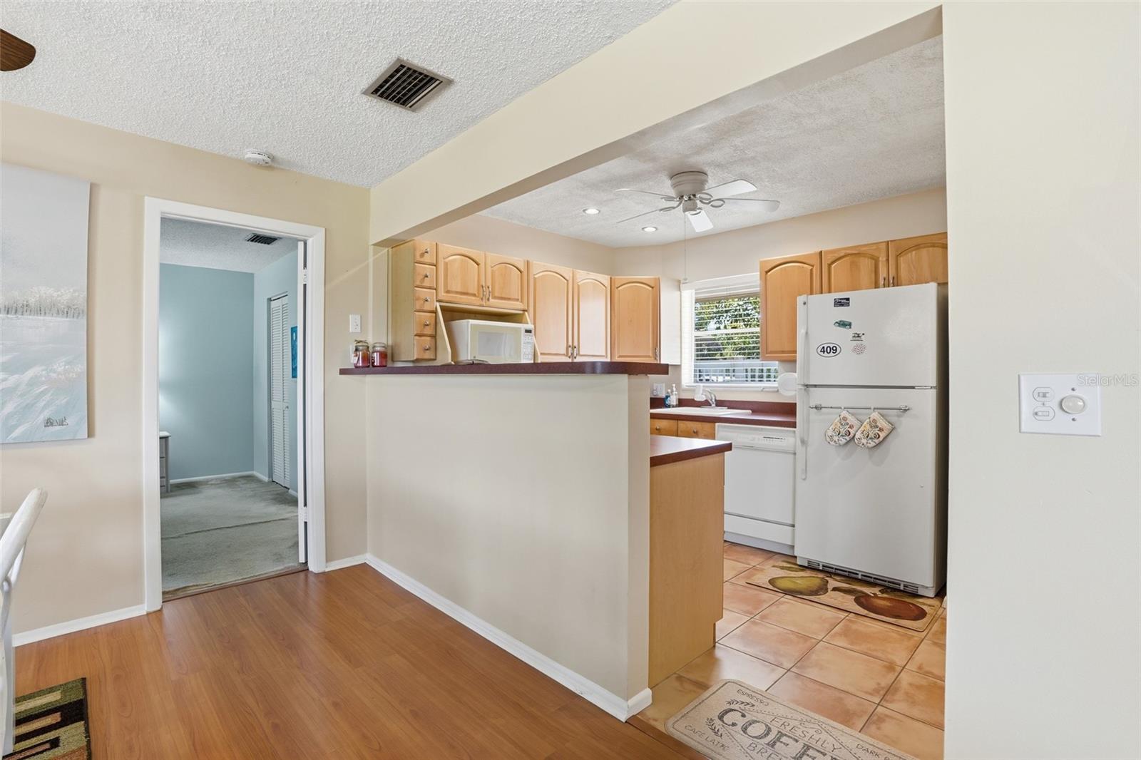 Image 14 of 38 For 4289 Island Circle 1