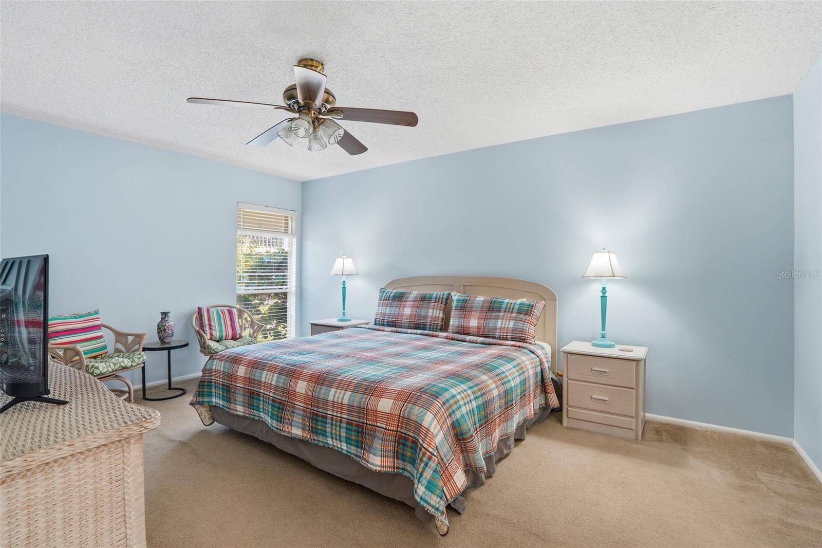 Image 19 of 38 For 4289 Island Circle 1