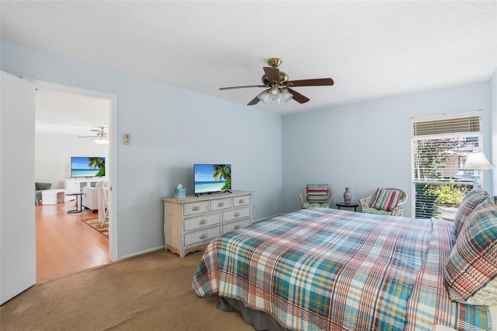 Image 20 of 38 For 4289 Island Circle 1