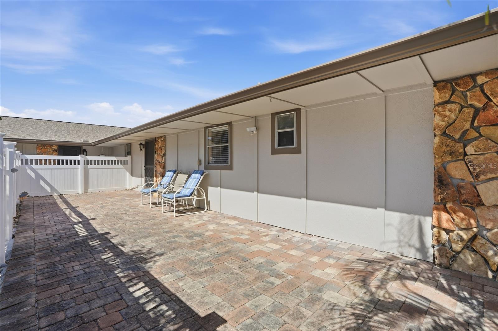 Image 7 of 38 For 4289 Island Circle 1