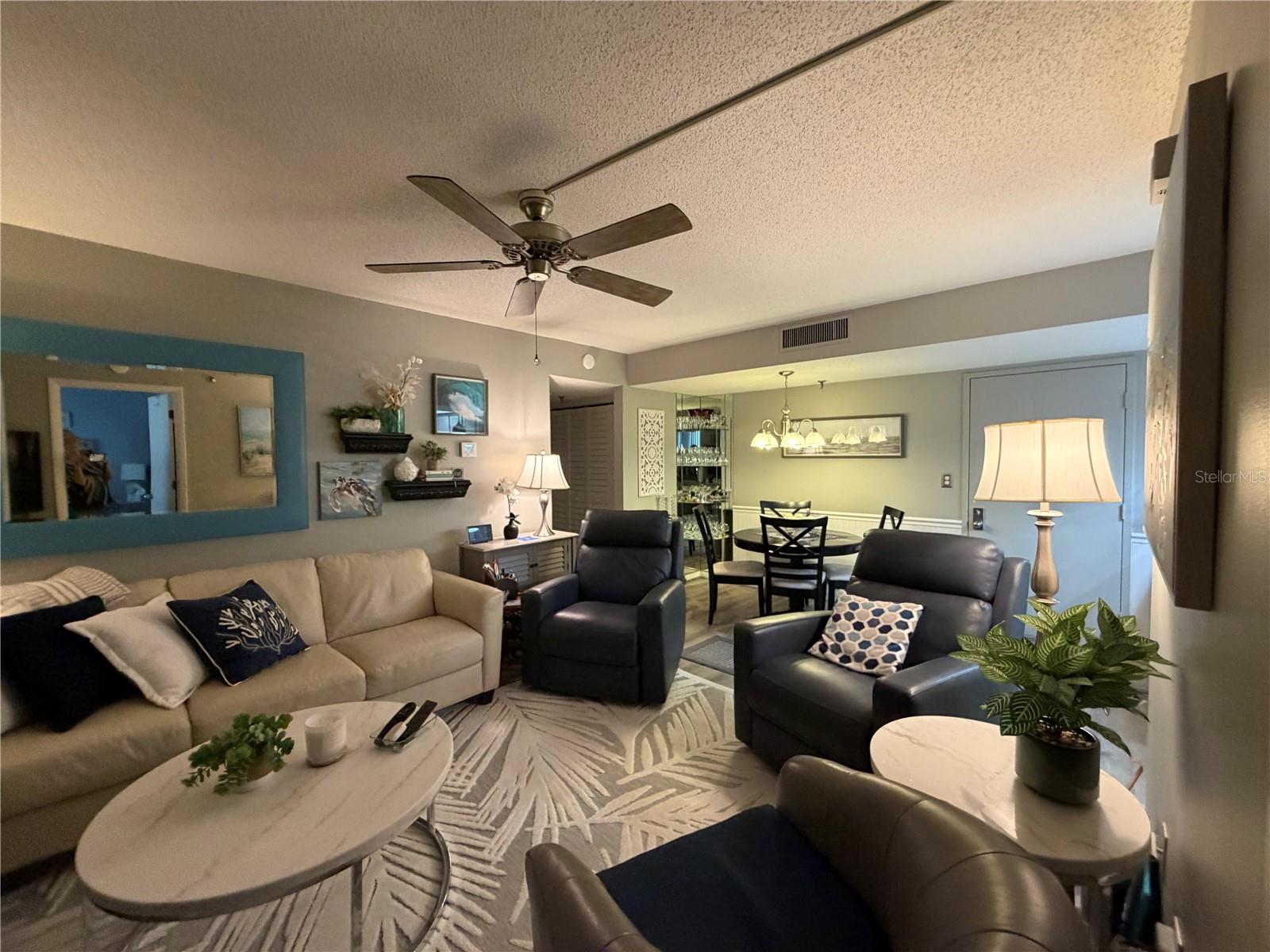 Image 10 of 32 For 21405 Olean Boulevard 521